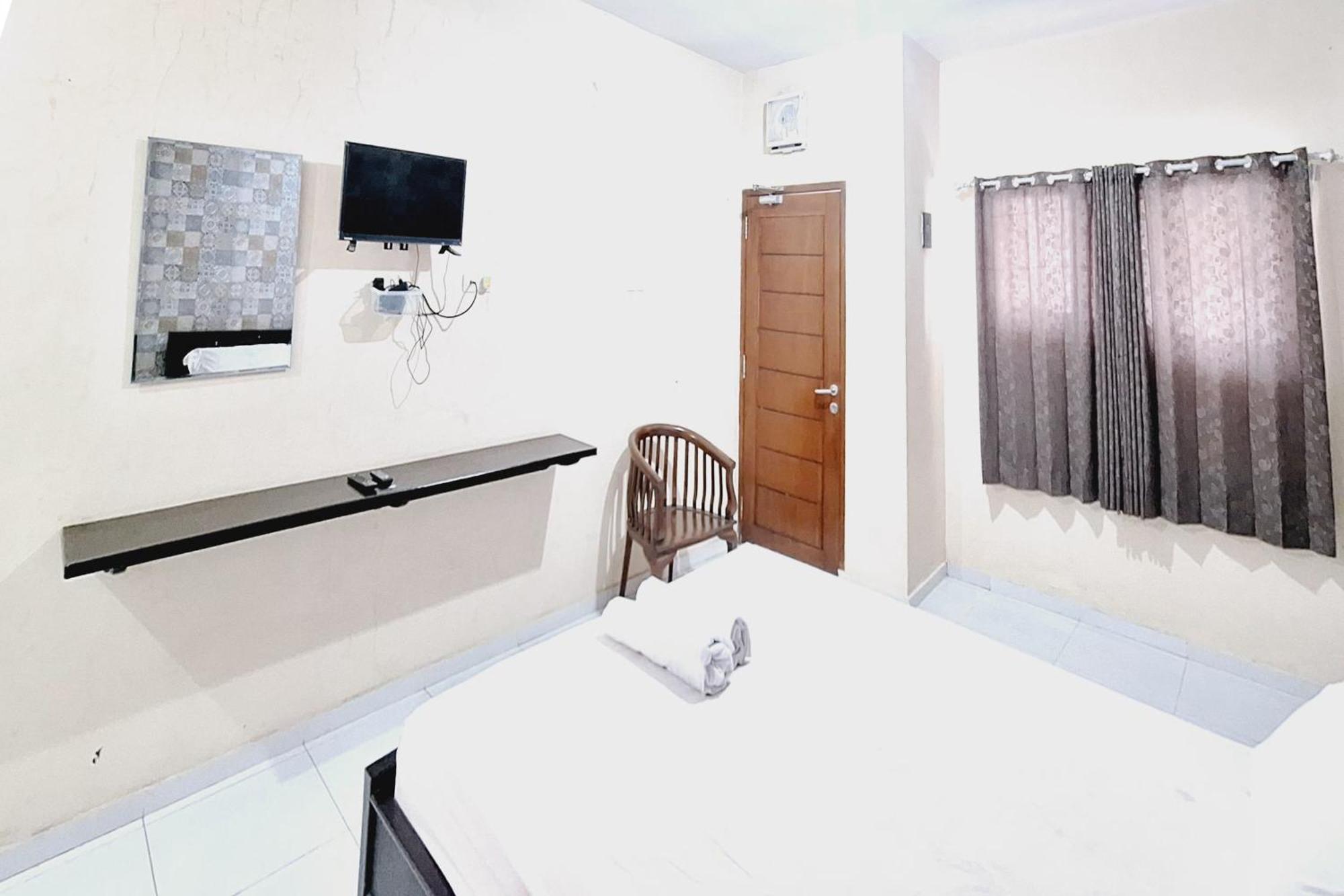 Villa Bukit Bunga Syariah Redpartner Pacet Mojokerto Dış mekan fotoğraf